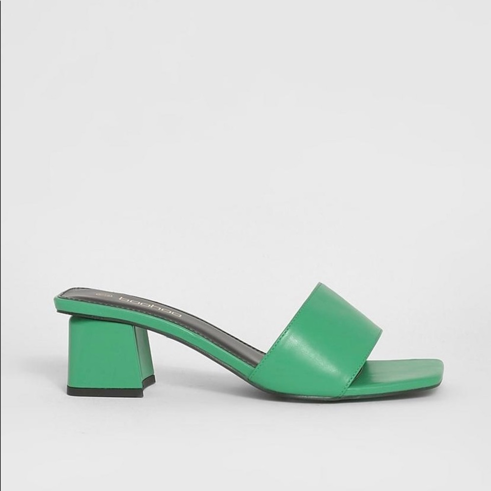 Wide width square toe low block heeled mules